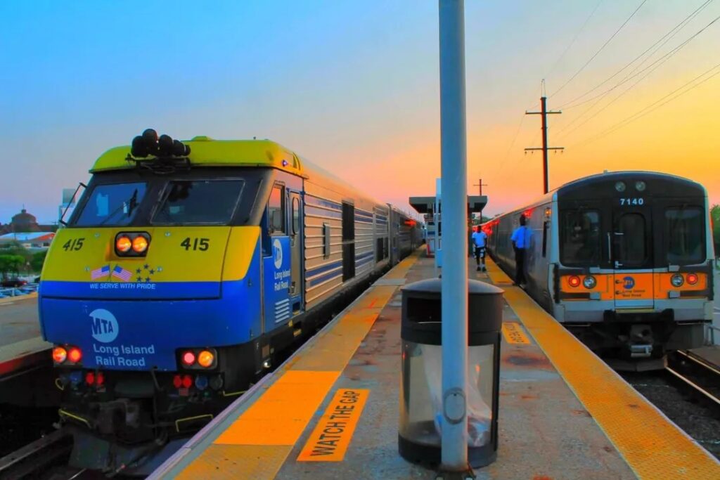 Amityville LIRR Station